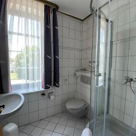 בית הארחה Bebra's Hessischer Hof בברה